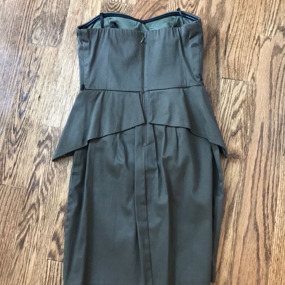 Dress - Picture 2 of 3